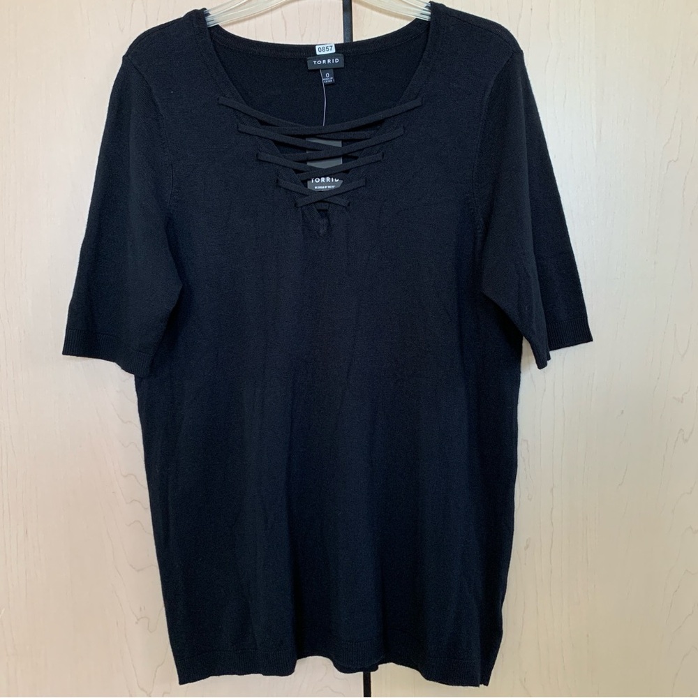 NWT Torrid Women's Short Sleeve Lace Up Front Pullover Knit Top Black Size 0